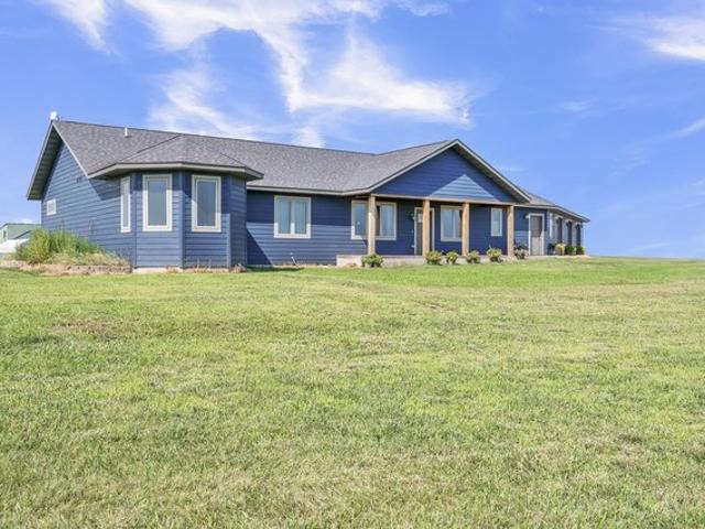 House for sale in Harris, Iowa