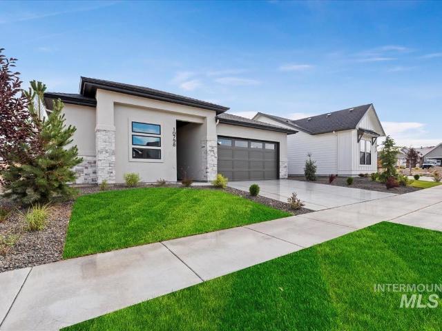 House for sale in Eagle, Idaho