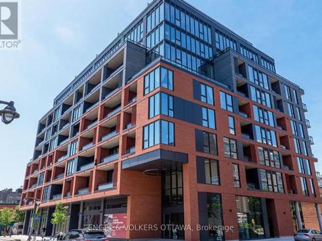 Condo for sale in Somerset, Ottawa