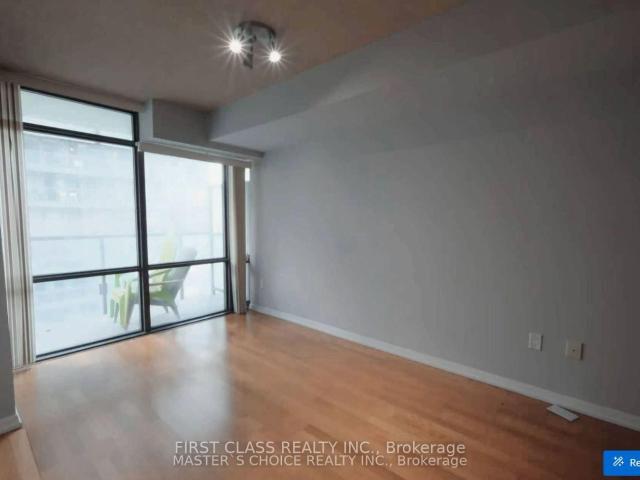 Condo for rent in Toronto Centre, Toronto