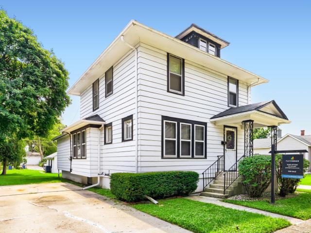 House for sale in Waukegan, Illinois