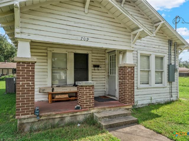 House for sale in Milam, Texas