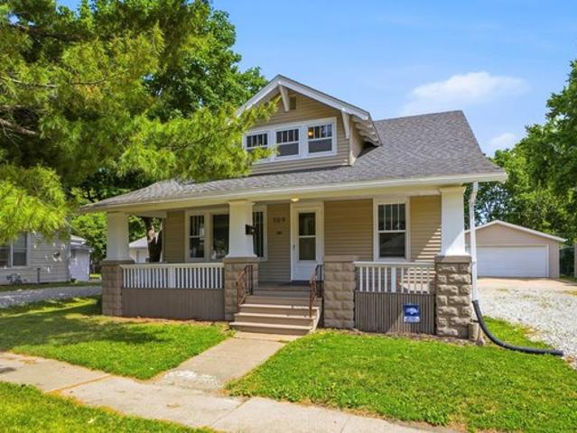 House for sale in Mount Pleasant, Iowa