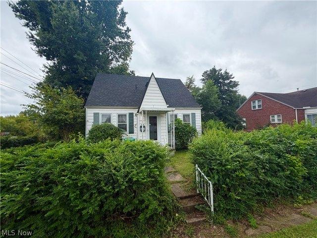 House for sale in Parkersburg, West Virginia