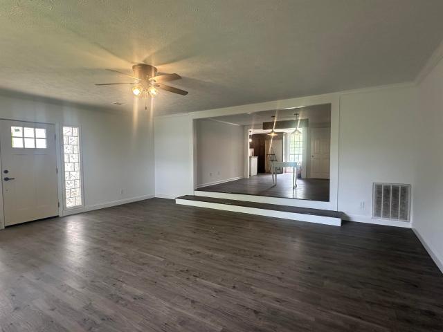 House for sale in Selmer