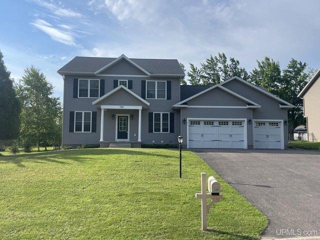 House for sale in Marquette, Michigan