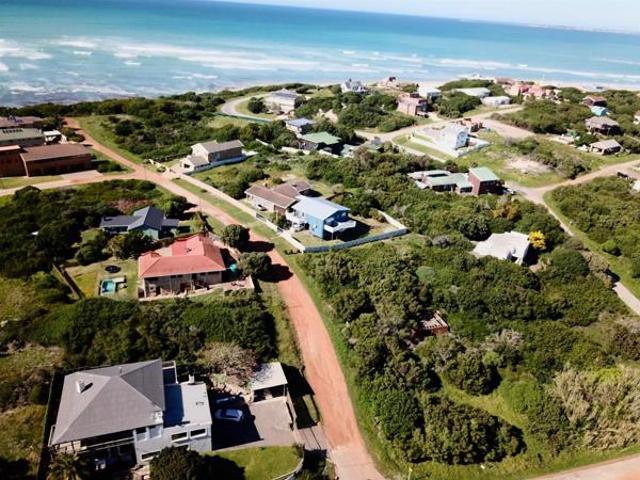 Land for sale in Cape St Francis, Eastern Cape