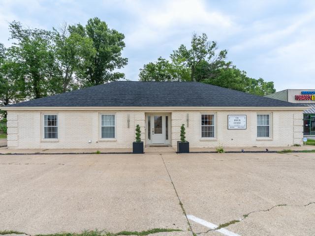 Commercial for sale in Marion, Illinois
