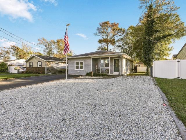 House for sale in Sunrise Beach, Lacey Township