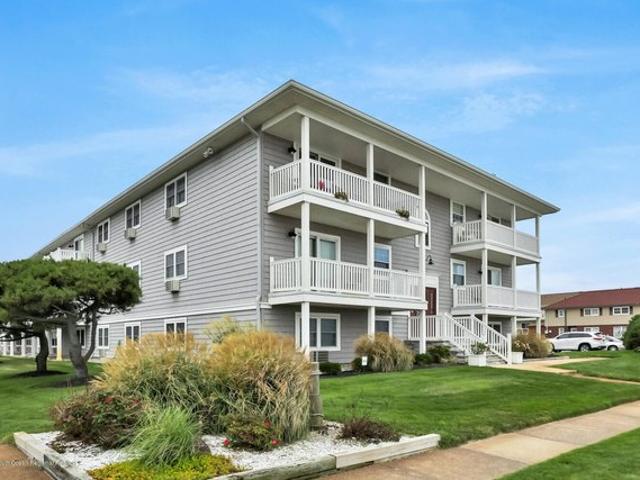 Condo for sale in Monmouth, New Jersey
