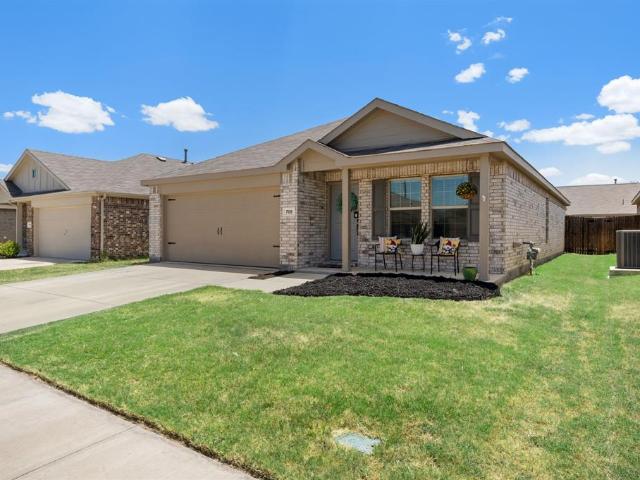 House for sale in Ellis, Texas