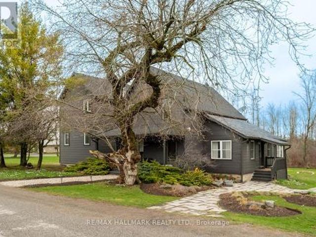 House for sale in Ontario