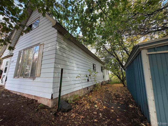 House for sale in Ishpeming, Marquette County