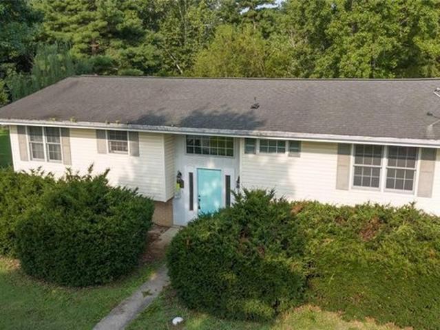 House for sale in Ramsey, Illinois