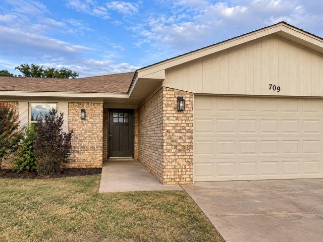 House for sale in Altus, Jackson County