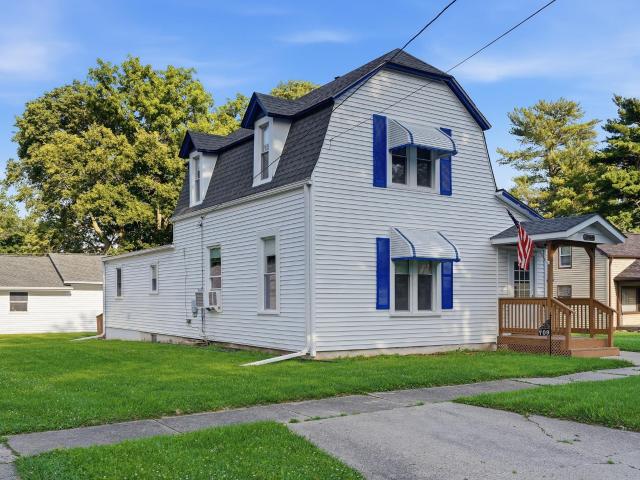 House for sale in Oregon, Illinois