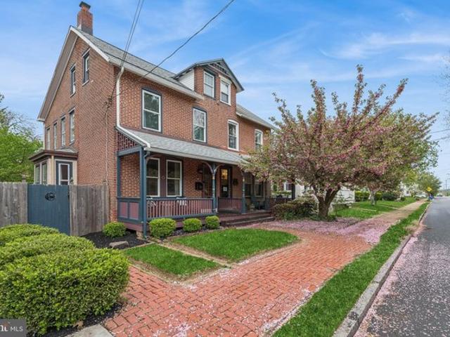 Townhouse for sale in Chester, Pennsylvania