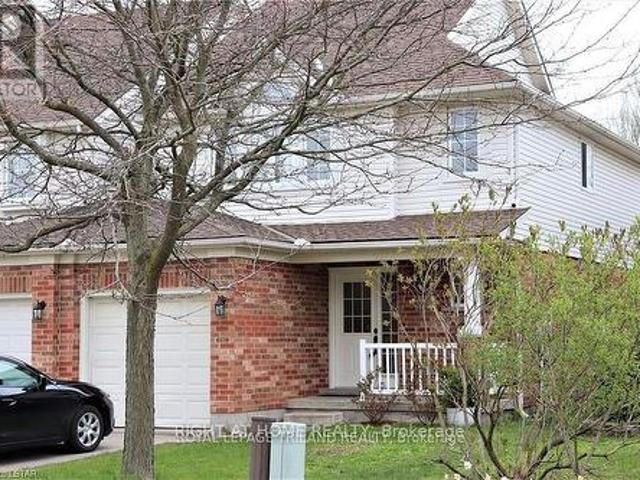 Townhouse for rent in Arva, Ontario