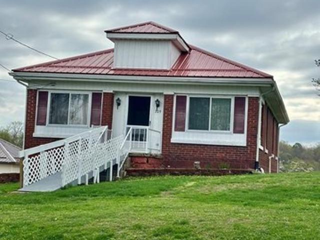 House for sale in Wheeling, West Virginia