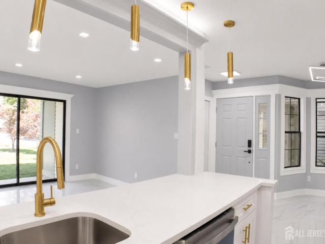 Condo for sale in Sayreville, New Jersey