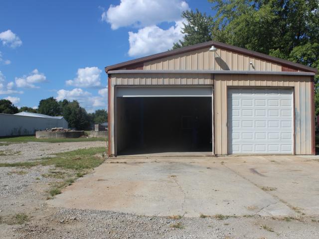 House for sale in Iuka, Illinois