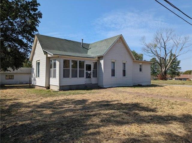 House for sale in Windsor, Missouri