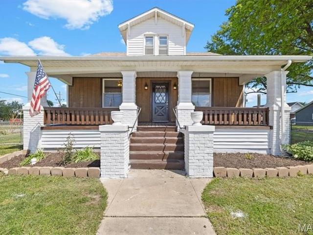 House for sale in Mount Olive, Illinois