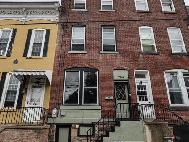 Townhouse for sale in Pottsville, Pennsylvania