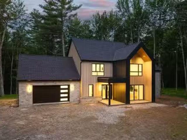 House for sale in Memphrémagog, Quebec