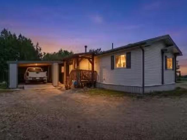 House for sale in Alberta