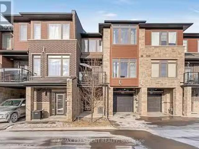 Condo for sale in Ancaster, Ontario
