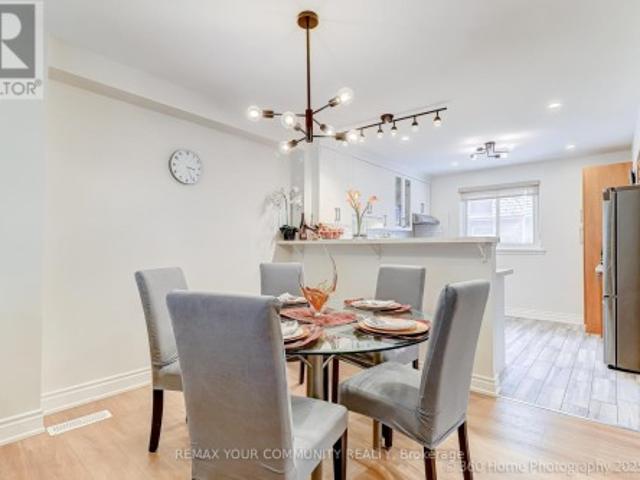 Townhouse for sale in Woburn, Ontario
