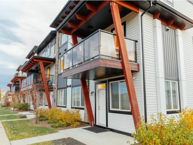 Townhouse for sale in Wedgewood, Alberta