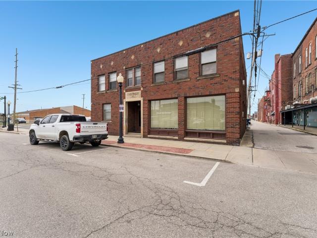 Commercial for sale in Summit, Ohio