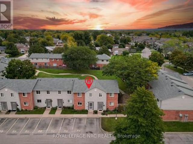 Townhouse for sale in Niagara, Ontario