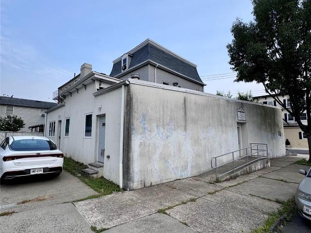 Commercial for sale in Arverne, New York