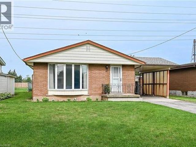 House for sale in Ancaster, Ontario