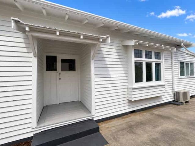 House for rent in Chaslands, Canterbury