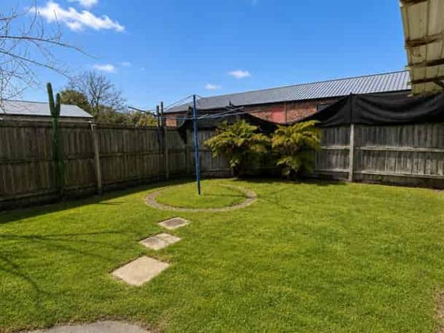 House for rent in Chaslands, Canterbury