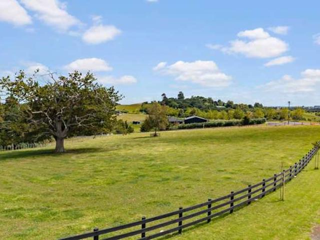 Property for sale in Pukekohe