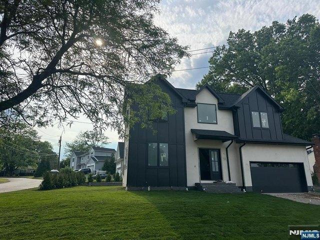 House for sale in Cresskill, New Jersey
