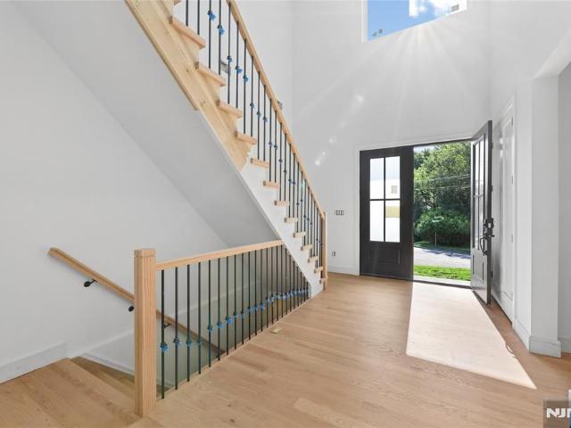 House for sale in Cresskill, New Jersey
