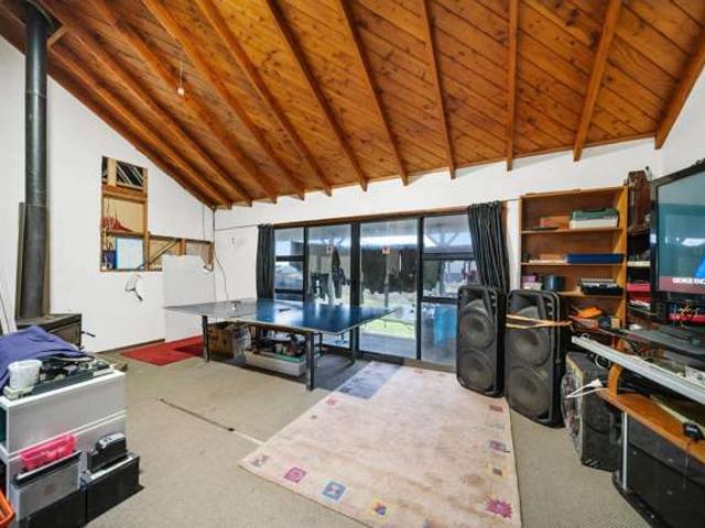 House for sale in Awhitu, Oroua County