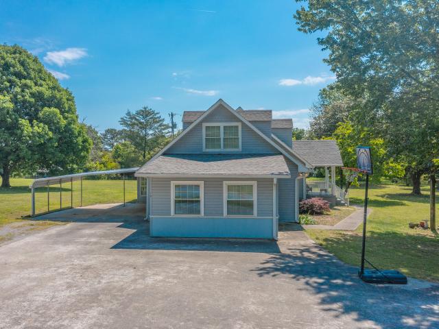 House for sale in Chickamauga, Georgia