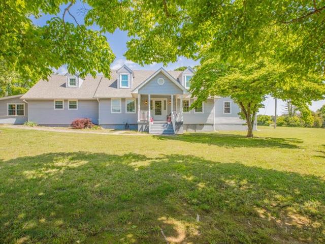House for sale in Chickamauga, Georgia