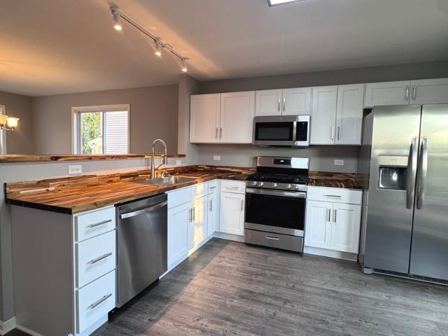 House for sale in Neucort Lakes, Cortland