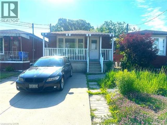 House for sale in Ancaster, Ontario
