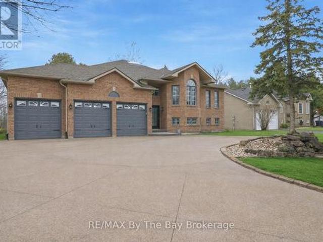 House for sale in Wasaga Beach, Ontario