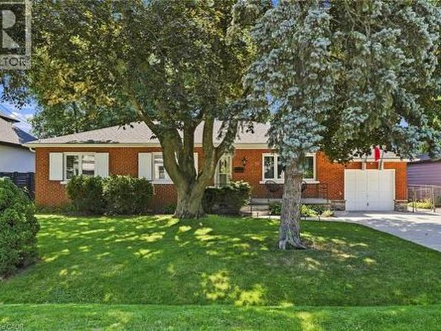 House for sale in Ancaster, Ontario