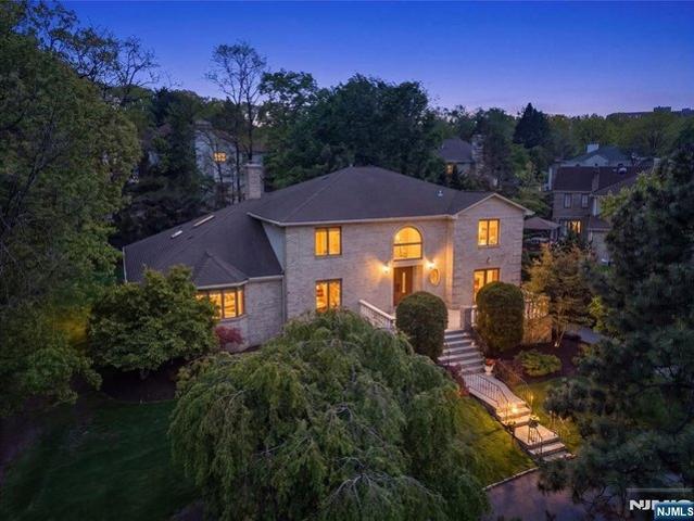House for sale in Cedar Grove, New Jersey